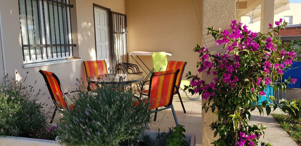 Apartments Kli Kli Utjeha Εξωτερικό φωτογραφία