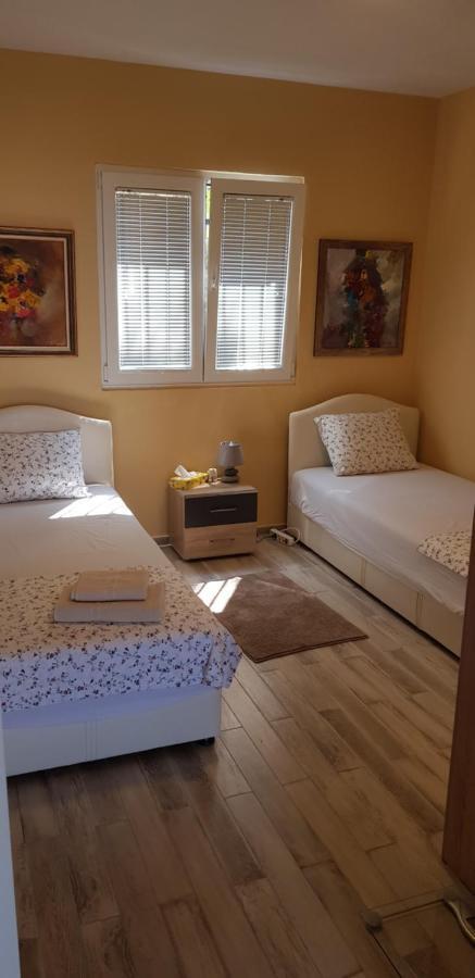 Apartments Kli Kli Utjeha Εξωτερικό φωτογραφία
